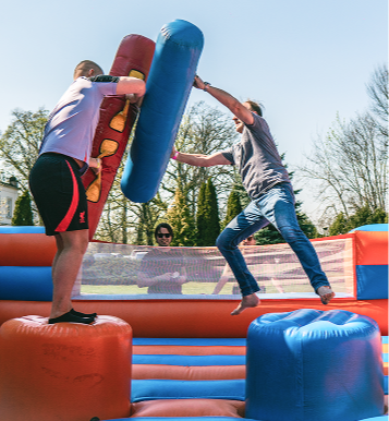Nie tylko sprzęt. Tworzymy emocje dzięki ludziom.