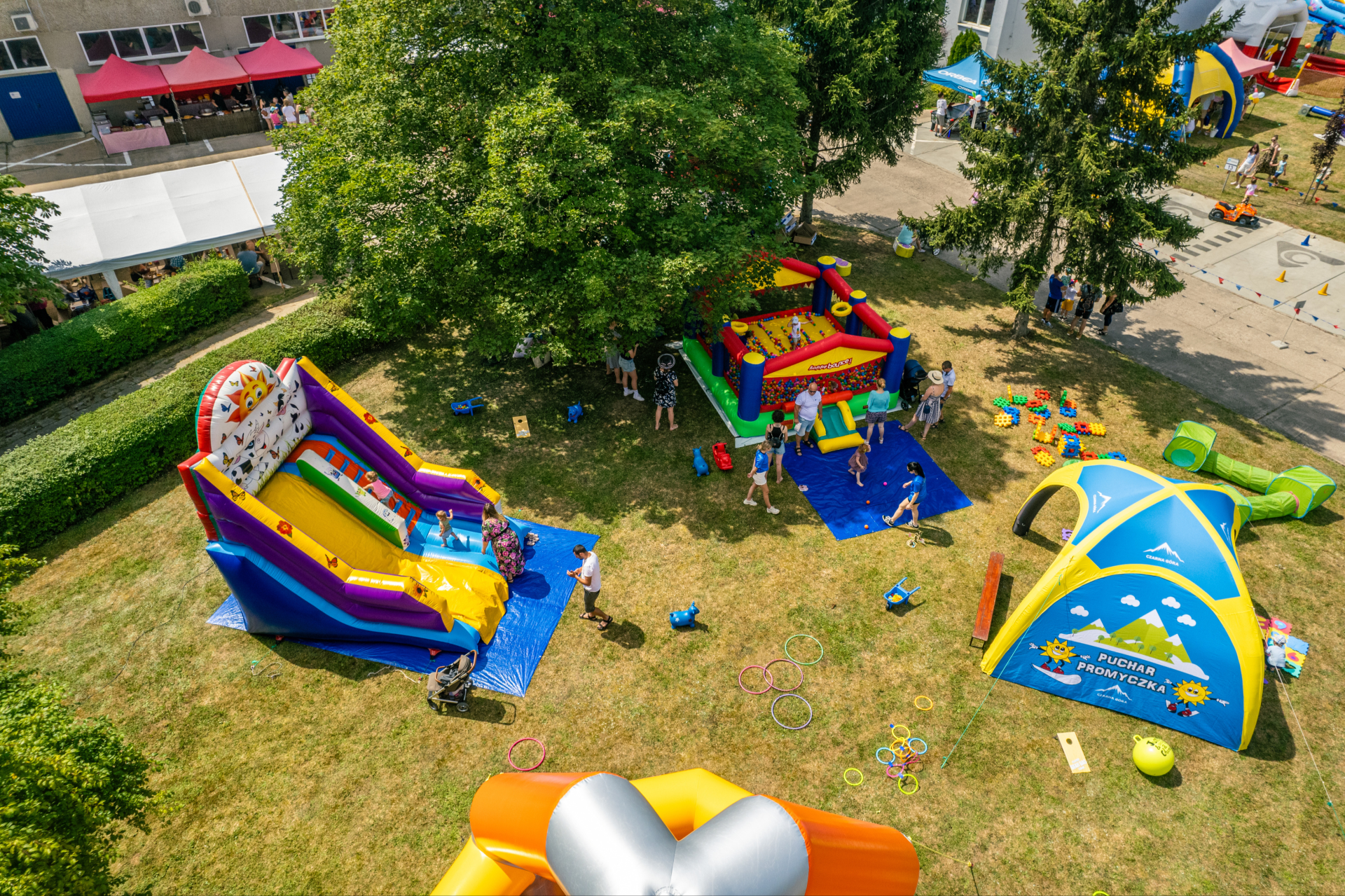 Piknik rodzinny w centrum miasta
